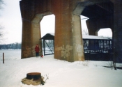 white-house-bike-path-bridge577